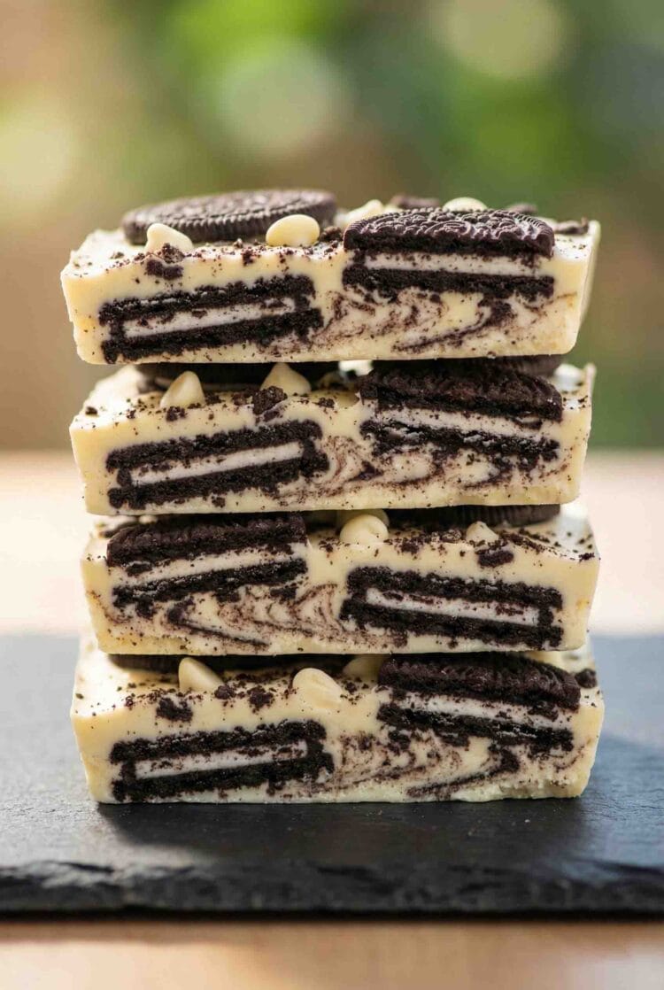 Easy No-Bake Oreo Chocolate Bark