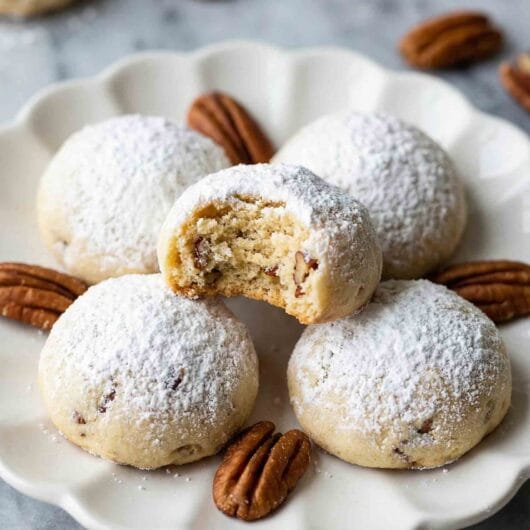 Snowball Cookies (Mexican Wedding Cookies)